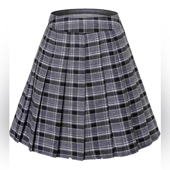 Woman’s high waisted pleated skater tennis skort - Picture 1 of 3
